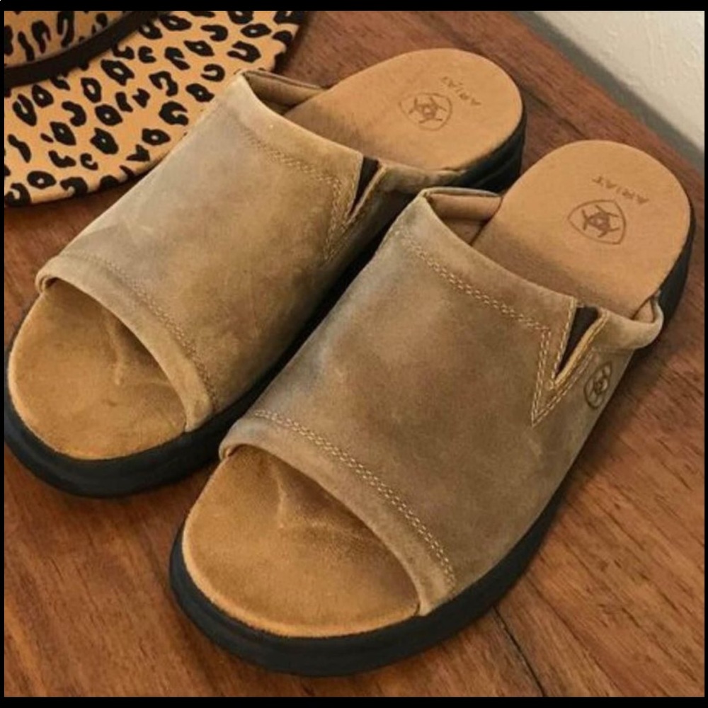 ARIAT Women’s Leather Bridgeport Sandals Size 8B